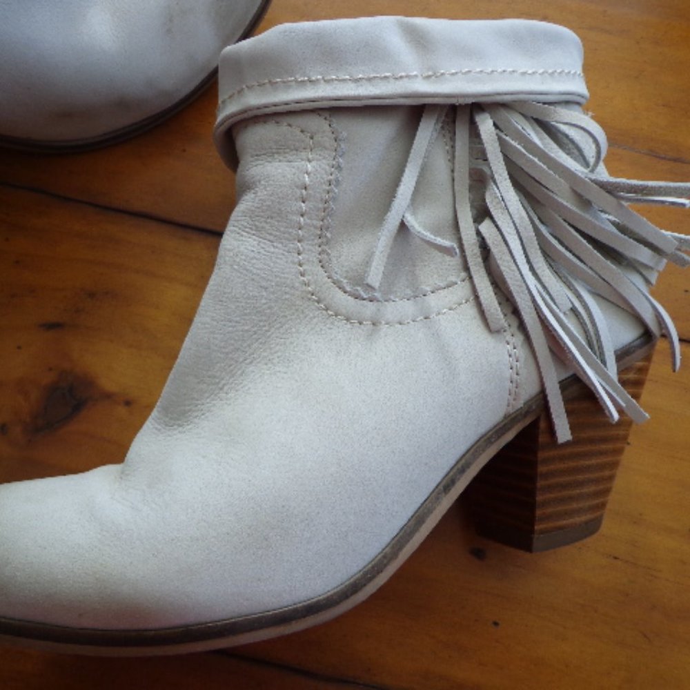 Sam Edelman Louie Bootie Ivory Nubuck 6M Leather - Picture 7 of 8